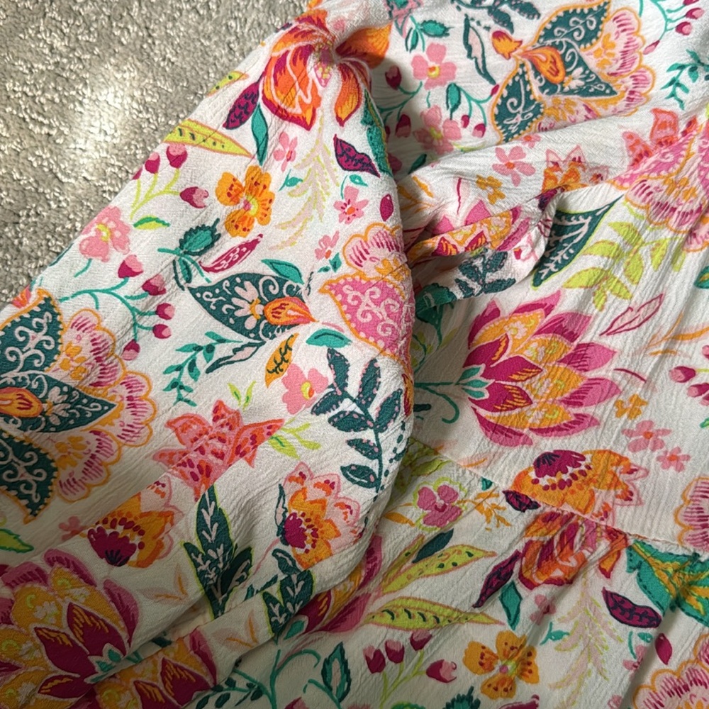 Old Navy Floral 3/4 Sleeve Crop Blouse - Picture 7 of 7